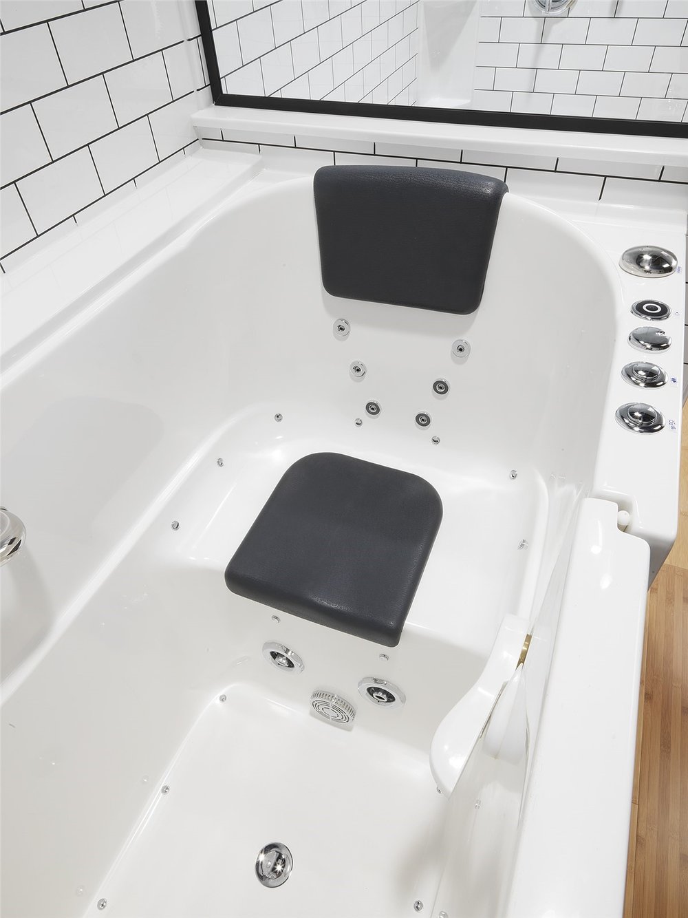 Walk in tub with hydrotherapy jets and headrests